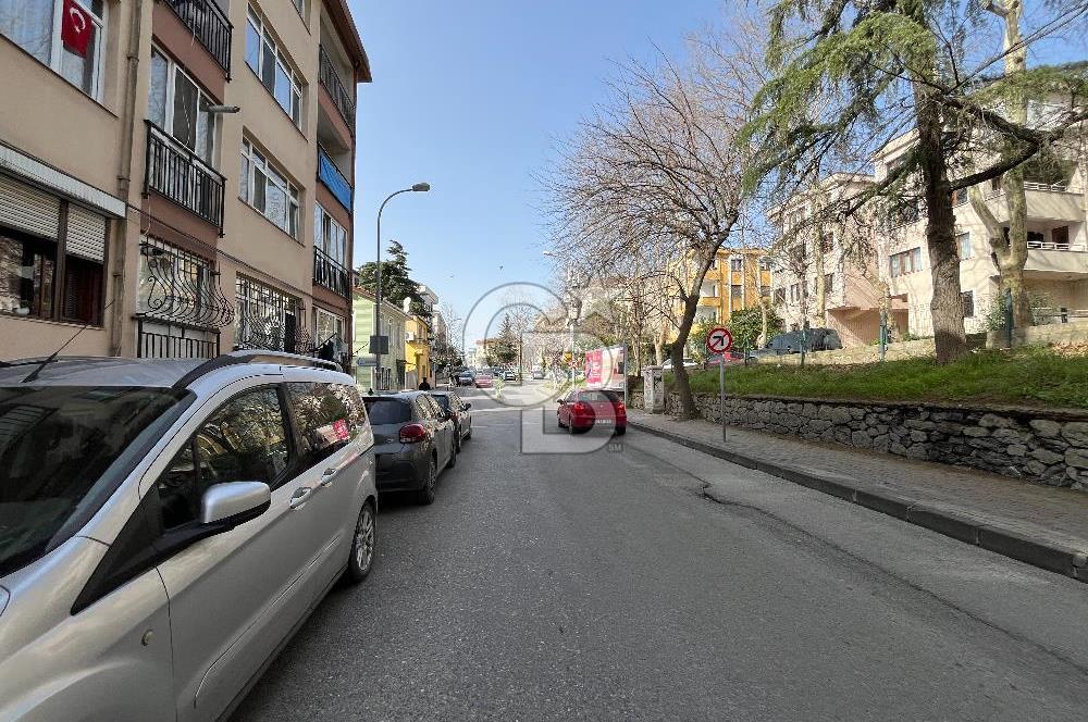 Metroya 7 Dakika! Banyo ve Mutfağı Yenilenmiş Boyalı Kiralık 2+1