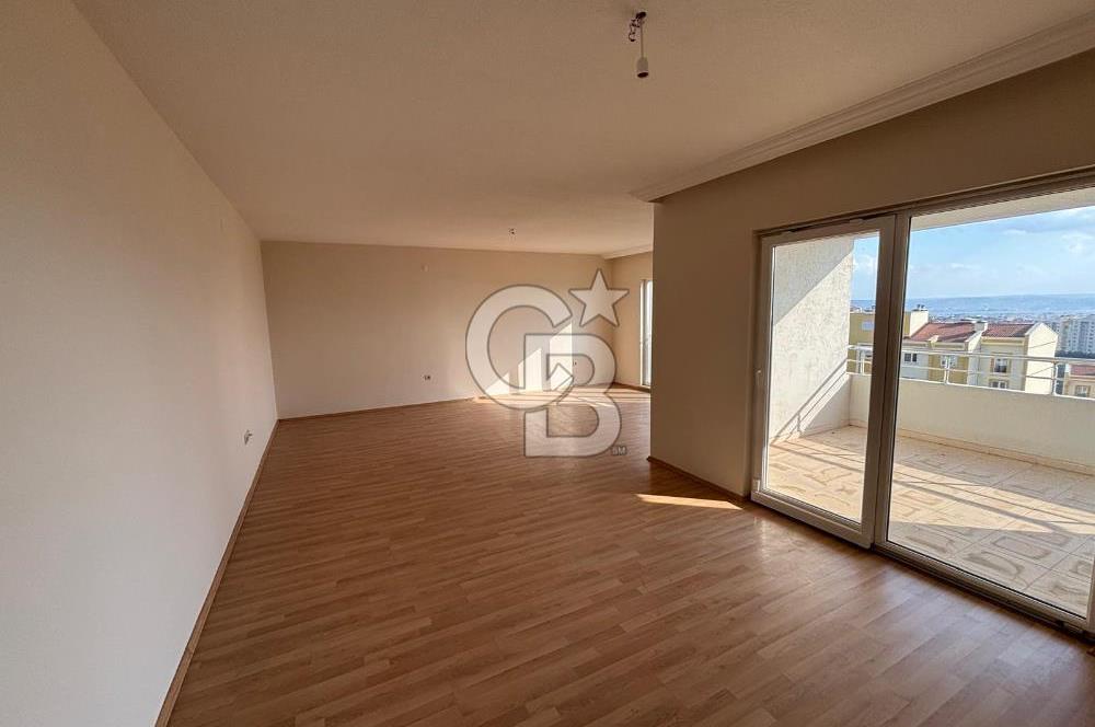 Karşıyaka Oyak Sitesinde Full Manzaralı Kiralık Daire.