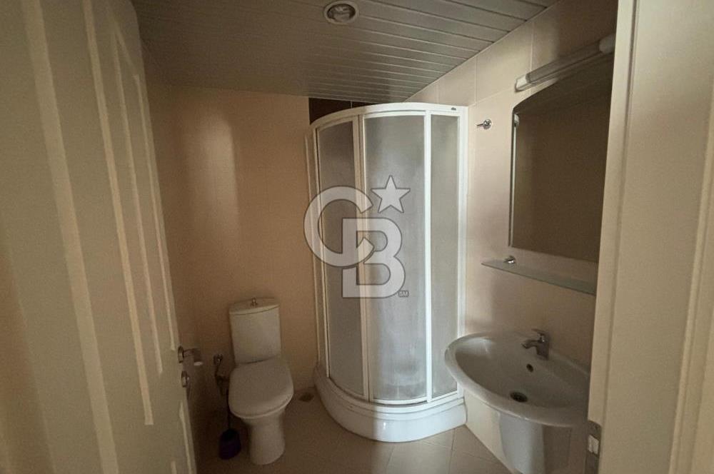 Karşıyaka Oyak Sitesinde Full Manzaralı Kiralık Daire.