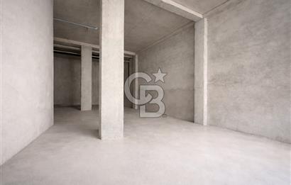 ACIBADEM KONAKLARI ÖN KULLANIMLI 13M CADDE CEPHELİ 341 M2 DÜKKAN