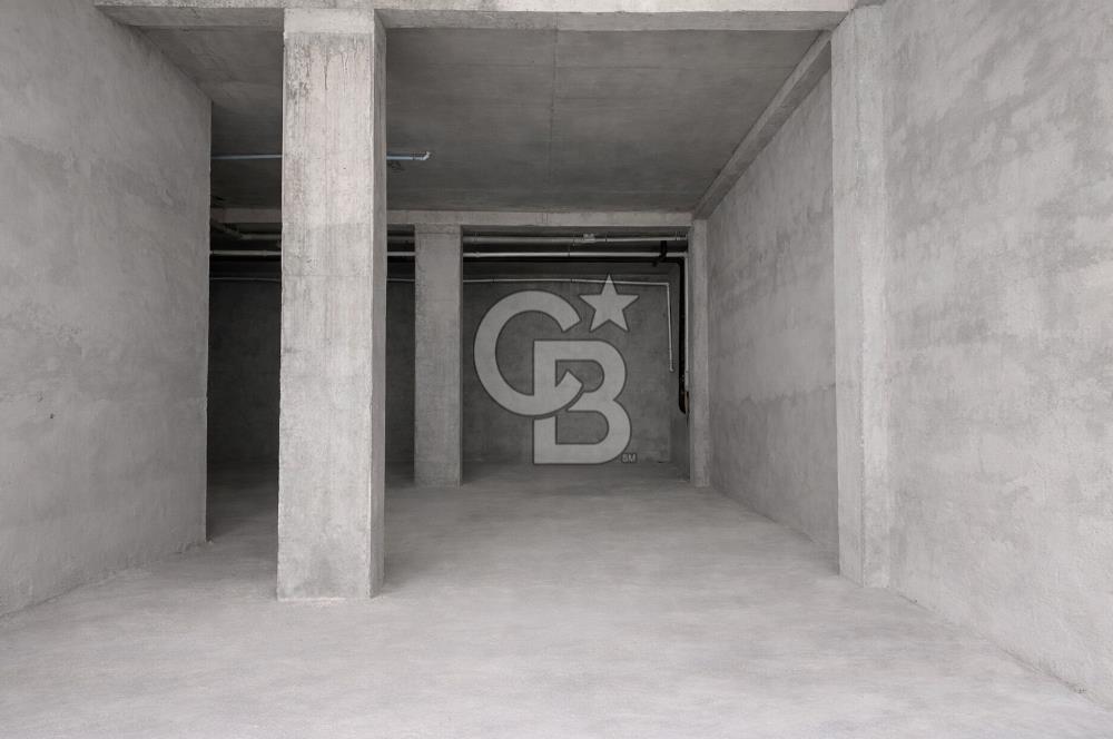 ACIBADEM KONAKLARI ÖN KULLANIMLI 13M CADDE CEPHELİ 341 M2 DÜKKAN