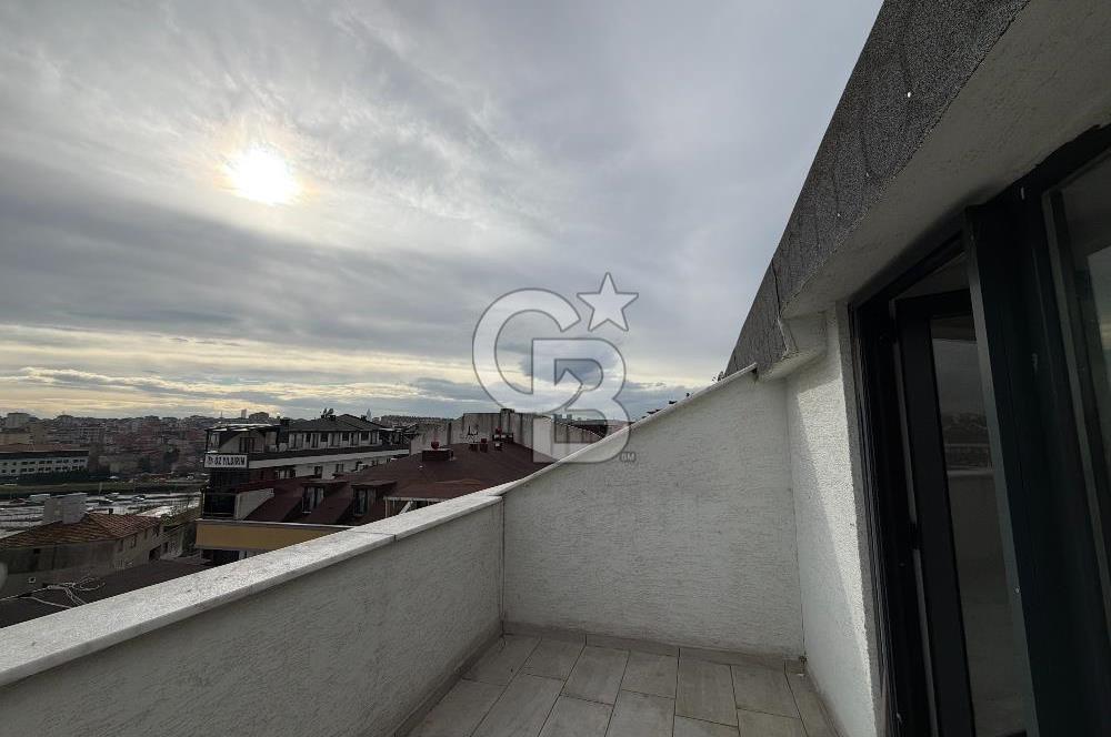 ÇEKMEKÖY MERKEZ MAHALLESİ’NDE 4+2 150 M2 NET DUBLEKS DAİRE