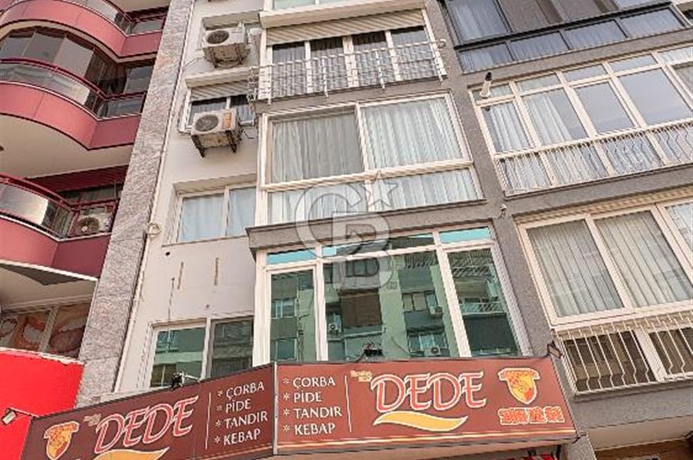 Göztepe Mithatpaşa Caddesi üzerinde 3+1 Kiralık Daire