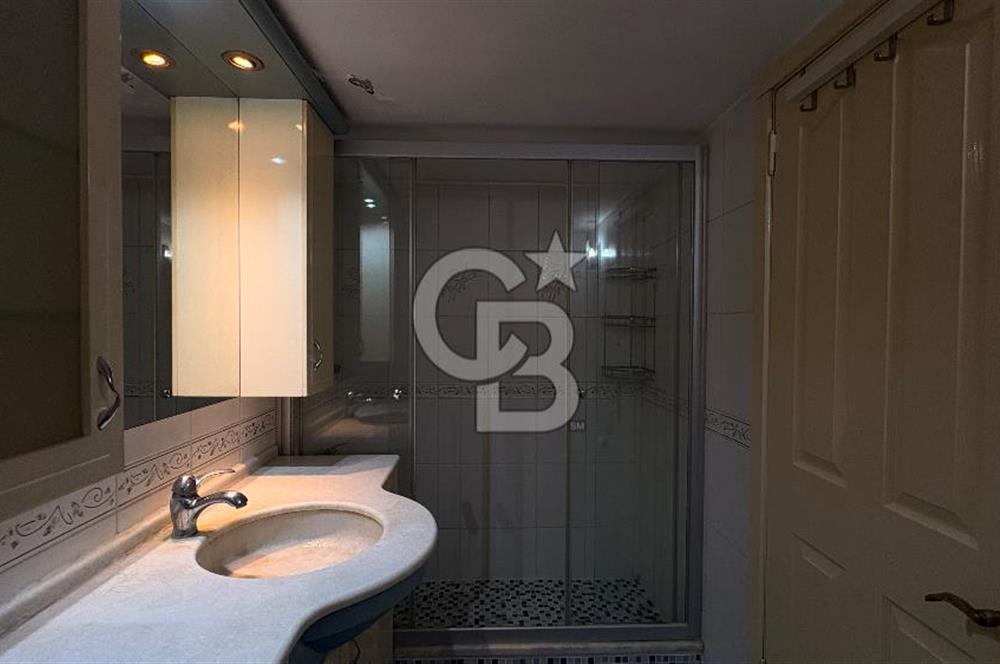 Göztepe Mithatpaşa Caddesi üzerinde 3+1 Kiralık Daire