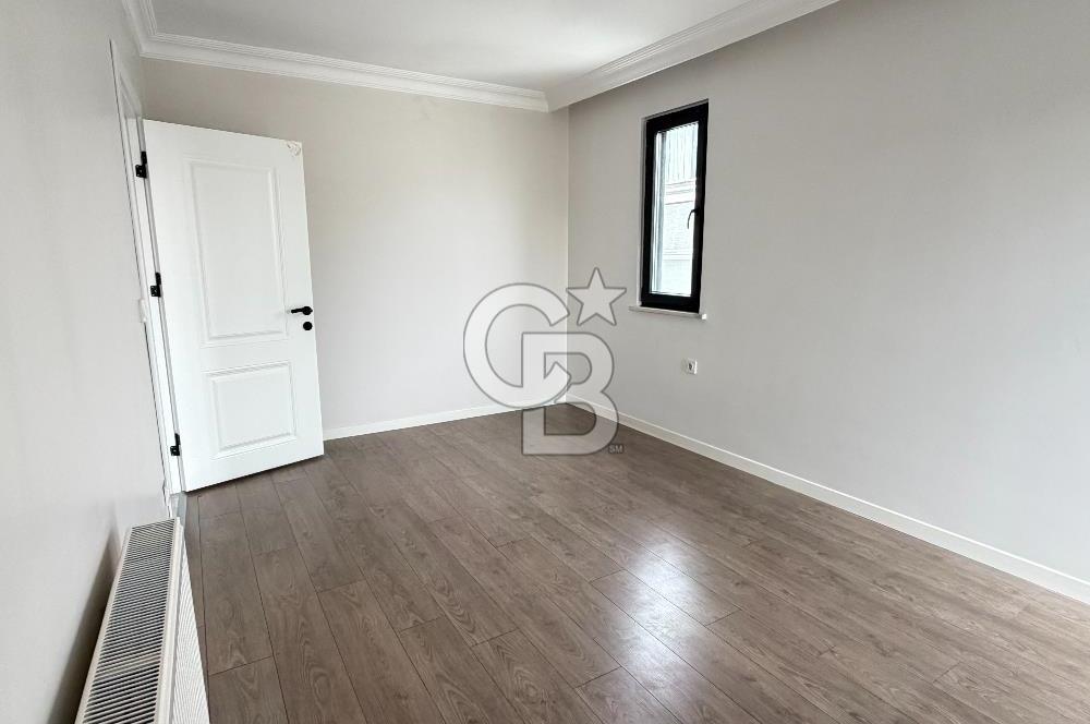 ÇEKMEKÖY MERKEZ MAHALLESİ’NDE 4+2 150 M2 NET DUBLEKS DAİRE