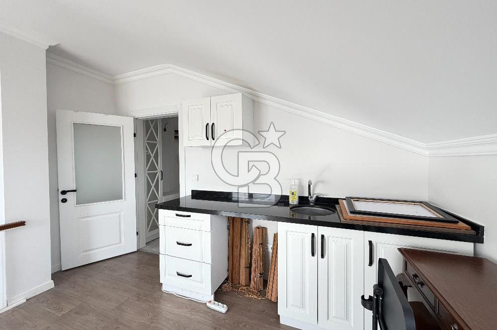 ÇEKMEKÖY MERKEZ MAHALLESİ’NDE 4+2 150 M2 NET DUBLEKS DAİRE