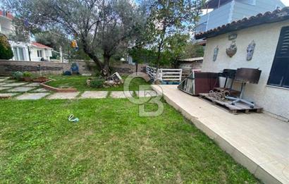  Güvendik'te Sezonluk Kiralık 3+1 Geniş Bahçeli Villa 