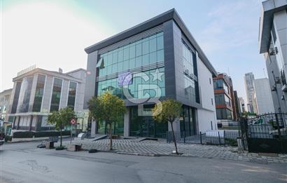 Şerifali'de Kiralık Prestijli Plaza