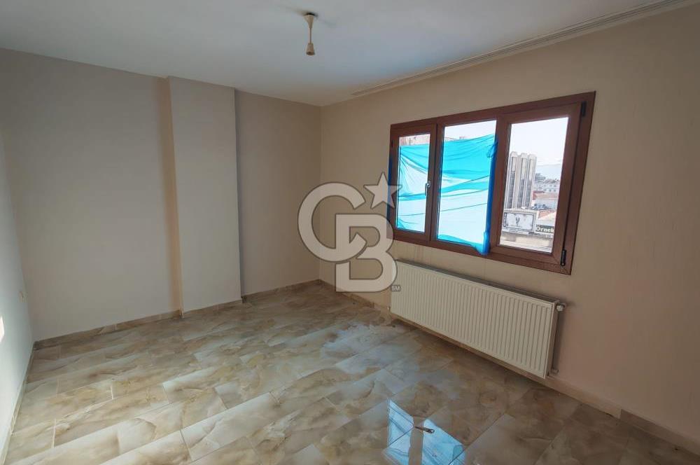 Çiğli'de Merkezi Konum'da Kiralık 2+1