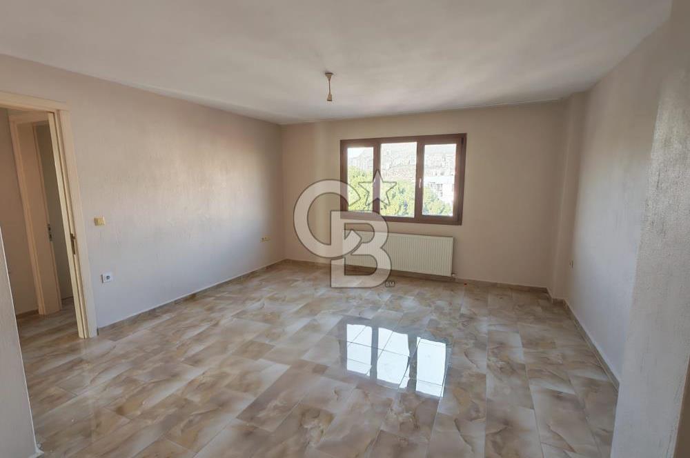 Çiğli'de Merkezi Konum'da Kiralık 2+1