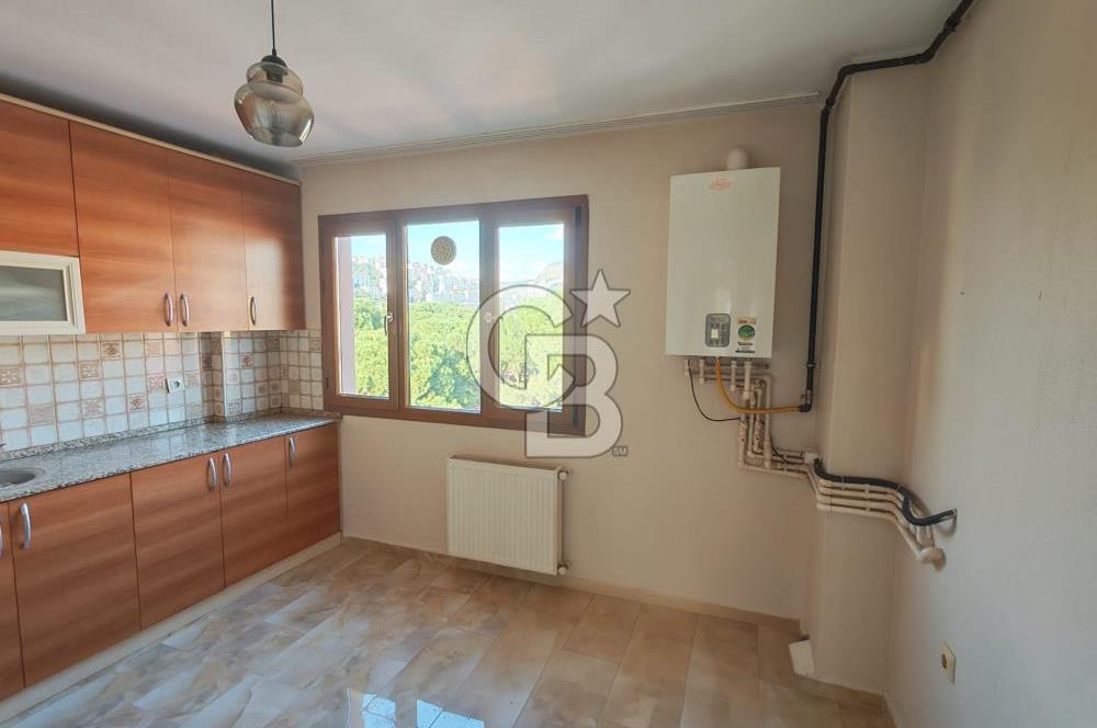 Çiğli'de Merkezi Konum'da Kiralık 2+1