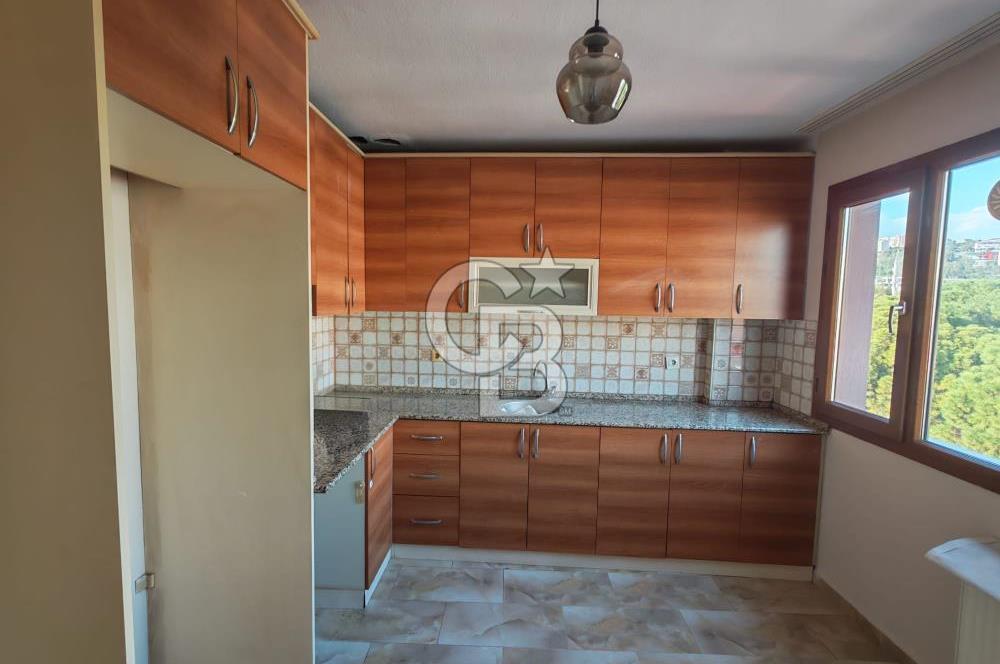 Çiğli'de Merkezi Konum'da Kiralık 2+1