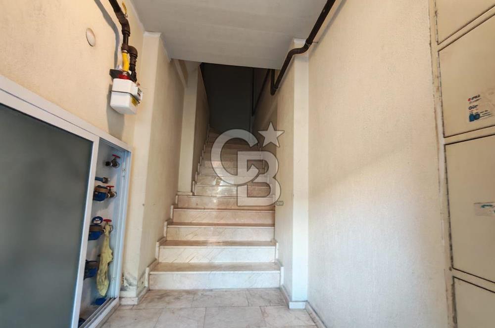 Çiğli'de Merkezi Konum'da Kiralık 2+1