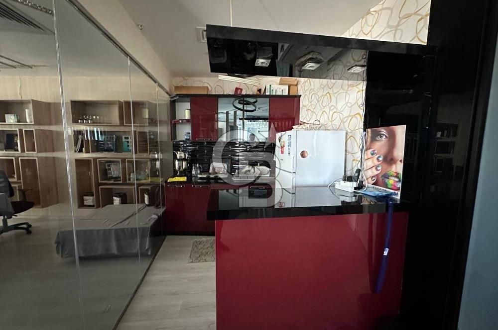 BURÇ İSTANBUL İŞ MERKEZİNDE SATILIK 280 M2 OFİS