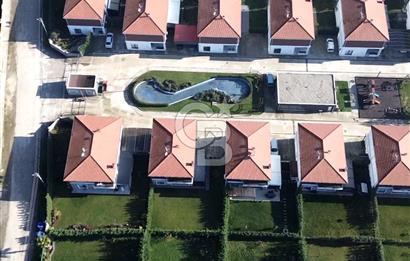 Düzce Yeşilköy Villalarında 7+2 350M2 Özel Bahçeli Fırsat Villa