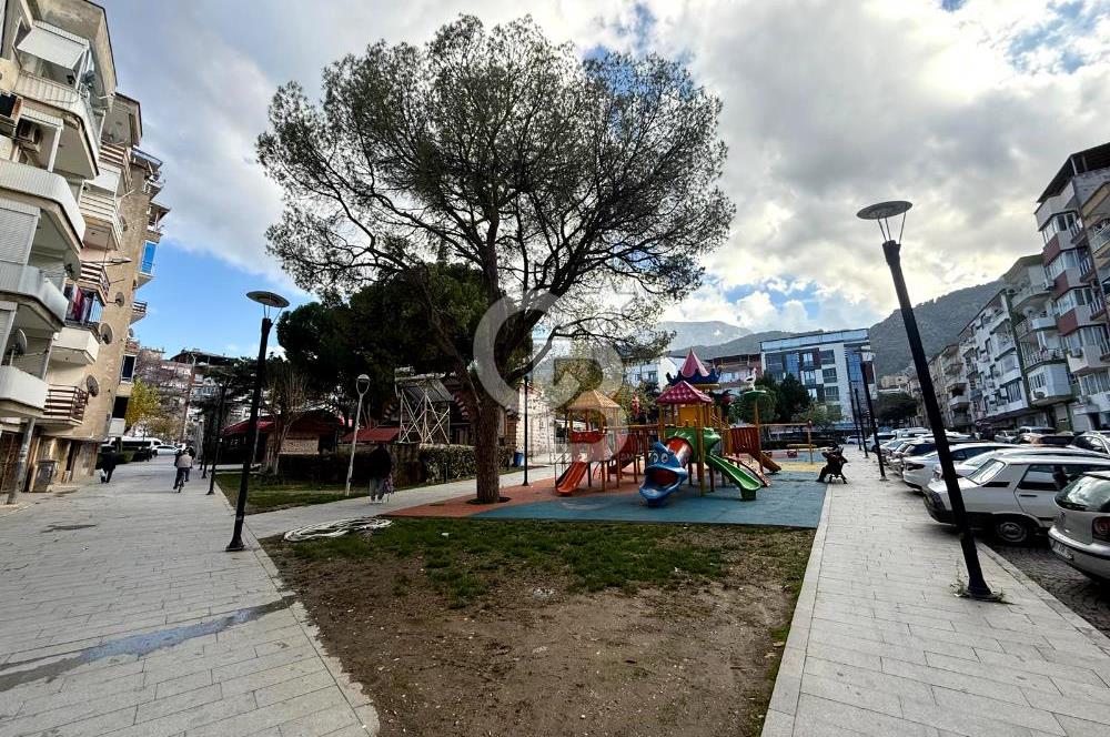 Manisa Yunusemre Ayni Ali Mahallesinde Park Manzaralı 3+1 Daire