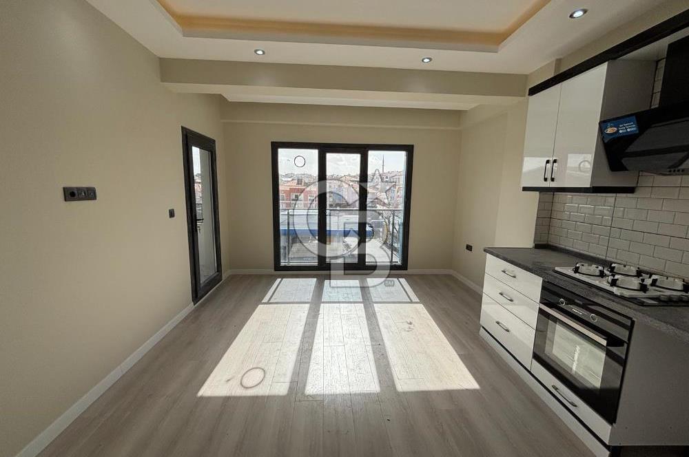 CB KiNG'DEN CENGİZ TOPEL CADDESİ'NDE 2+1 SIFIR KİRALIK DAİRE