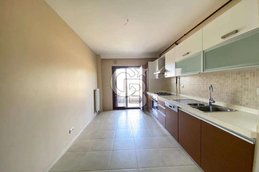 Bahçeşehir Kelebekler Vadisi Kiralık 4+1 Ara Kat Daire