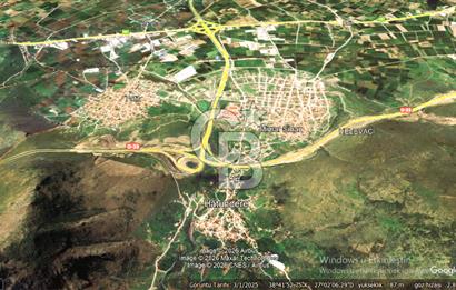 MENEMEN HATUNDERE'DE YOLA 200 MT CEPHELİ 8.200 M2 SATILIK TARLA.