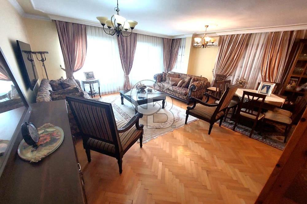BOSTANLI AKBANK SOKAKTA 3+1 SATILIK DAİRE....