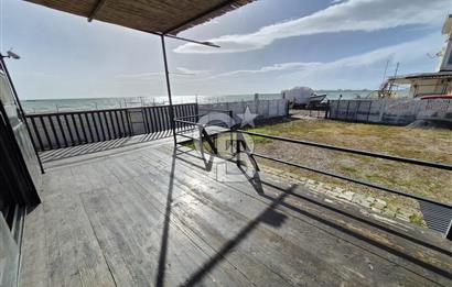 AKARCA SAHİLDE İÇİNDE TINY HOUSE BULUNAN SATILIK ARSA 