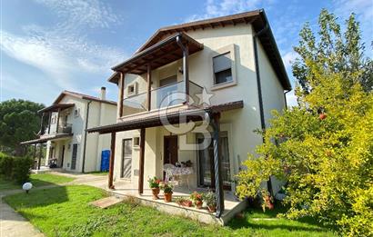 Sefa Çamlık Laka Bölgesinde Satılık 3+1 Villa