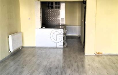 İzmir Konak Göztepe’de Sahile Çok Yakın Asansörlü Ara Kat 3+1