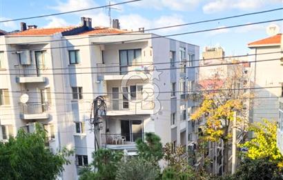 İzmir Konak Göztepe’de Sahile Çok Yakın Asansörlü Ara Kat 3+1