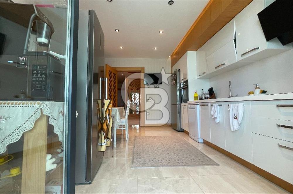 Dora Park Evleri'nde Satılık 3+1 Havuz Manzaralı Daire