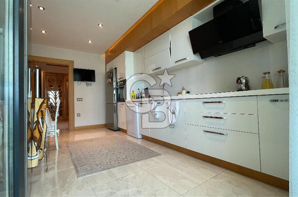 Dora Park Evleri'nde Satılık 3+1 Havuz Manzaralı Daire