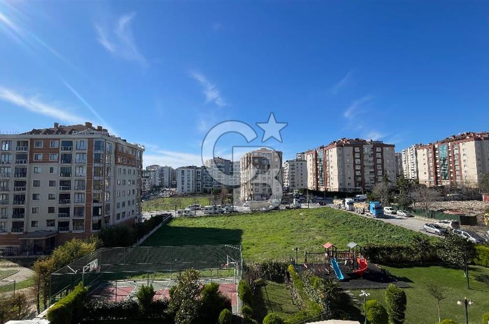 Dora Park Evleri'nde Satılık 3+1 Havuz Manzaralı Daire