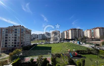Dora Park Evleri'nde Satılık 3+1 Havuz Manzaralı Daire