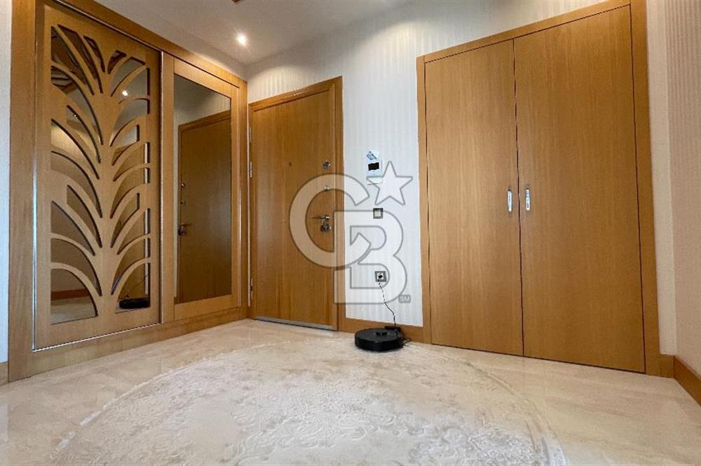 Dora Park Evleri'nde Satılık 3+1 Havuz Manzaralı Daire