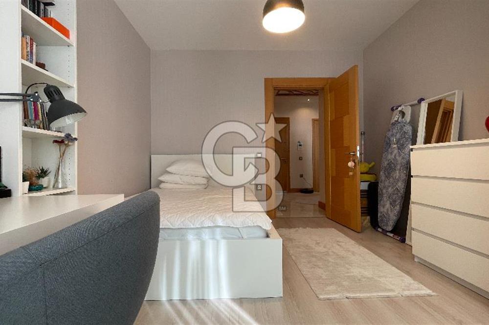 Dora Park Evleri'nde Satılık 3+1 Havuz Manzaralı Daire