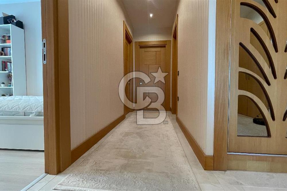 Dora Park Evleri'nde Satılık 3+1 Havuz Manzaralı Daire