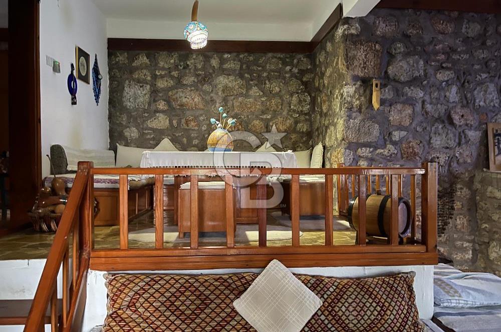 Antalya Demre Kaleköy Üçağız da Muhteşem 928 m2 Arsa ve Taş Ev