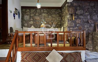 Antalya Demre Kaleköy Üçağız da Muhteşem 928 m2 Arsa ve Taş Ev