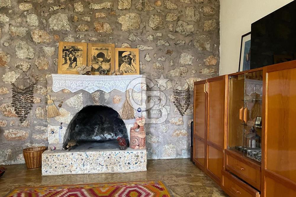 Antalya Demre Kaleköy Üçağız da Muhteşem 928 m2 Arsa ve Taş Ev