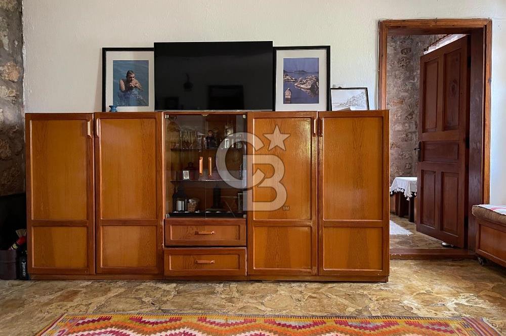 Antalya Demre Kaleköy Üçağız da Muhteşem 928 m2 Arsa ve Taş Ev