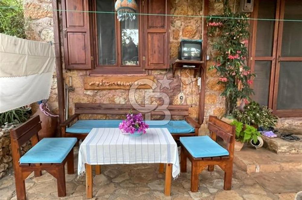 Antalya Demre Kaleköy Üçağız da Muhteşem 928 m2 Arsa ve Taş Ev