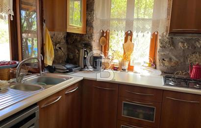 Antalya Demre Kaleköy Üçağız da Muhteşem 928 m2 Arsa ve Taş Ev