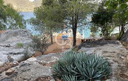 Antalya Demre Kaleköy Üçağız da Muhteşem 928 m2 Arsa ve Taş Ev