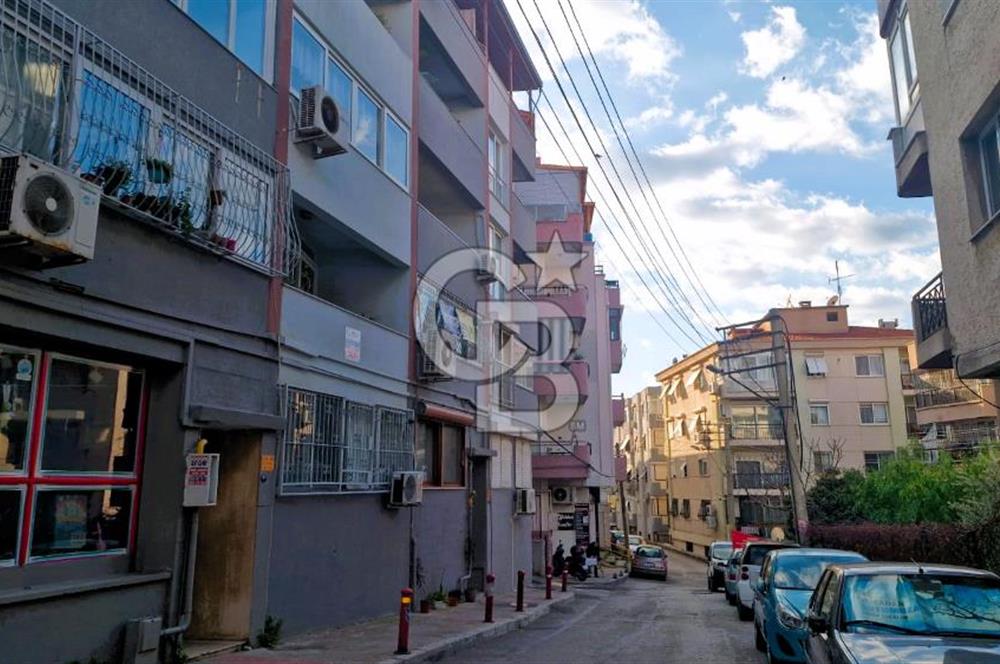 İzmir Konak Göztepe’de Sahile Çok Yakın Asansörlü Ara Kat 3+1