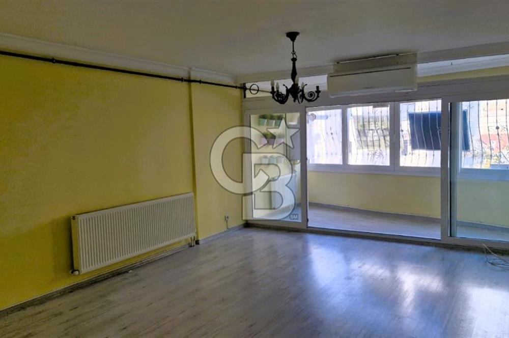 İzmir Konak Göztepe’de Sahile Çok Yakın Asansörlü Ara Kat 3+1