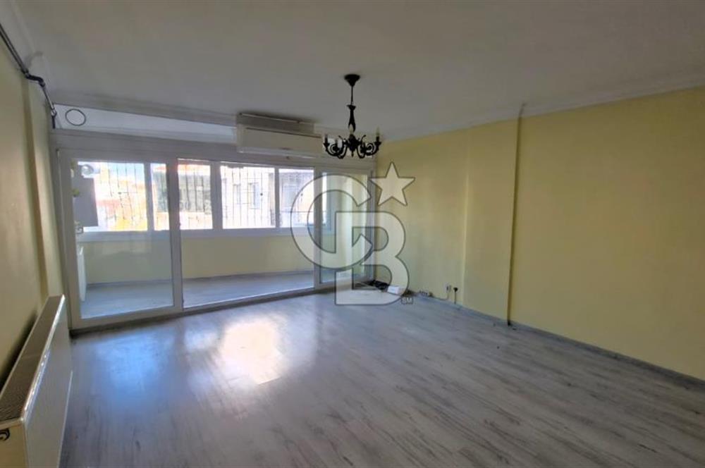 İzmir Konak Göztepe’de Sahile Çok Yakın Asansörlü Ara Kat 3+1