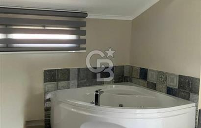  Fethiye’de triplex havuzlu yıllık kiralık villa