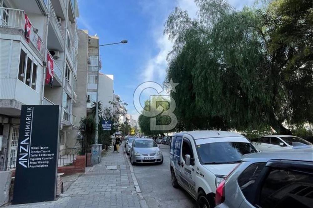 Karşıyaka Aksoy Mahallesinde Satılık 2+1 Daire