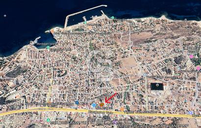 Karaburun Mordoğan Merkez’de Caddeye Çok Yakın Villa Arsası