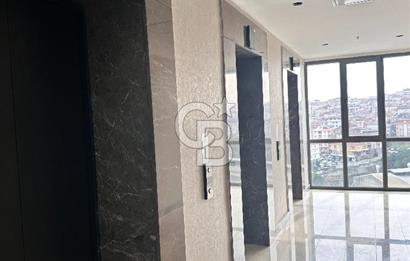 PENDİK KAVAKPINAR PERLA 34'DE ŞEHİR MANZARALI 2+1 KİRALIK DAİRE