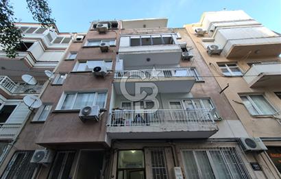 KARŞIYAKA TERSANE'DE SAHİLE 1 DK./1.KAT/TADİLATLI SATILIK DAİRE